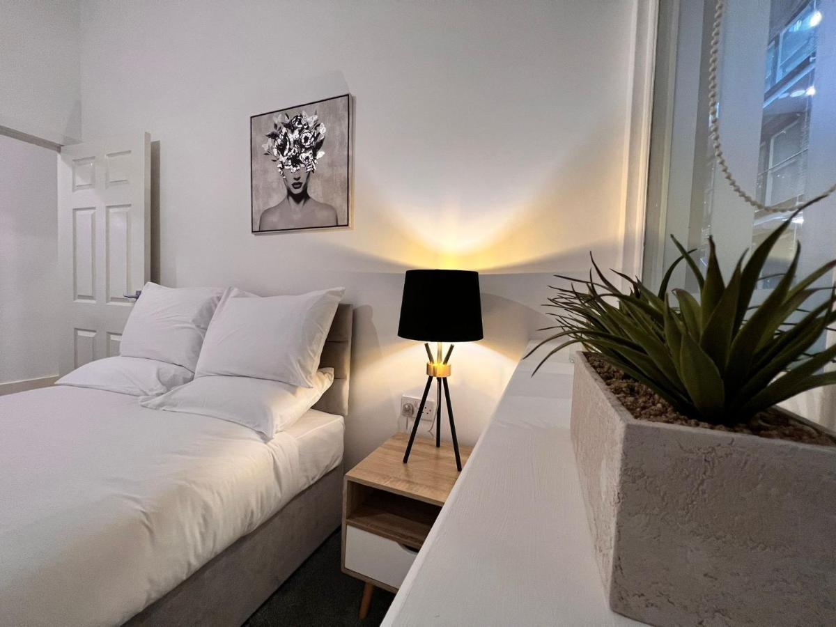 Short Stays * Liverpool